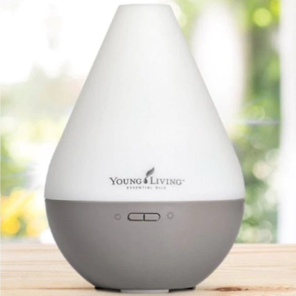 YOUNG LIVING DIFFUSER- Dew Drop Edition - Picture 4 of 5